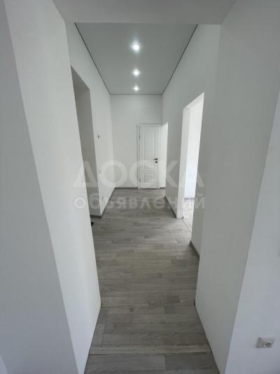 Продаю 2-комнатную квартиру, 47кв. м., этаж - 3/3, Чуй/Молодой Гвардии.