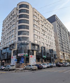 Продаю 5-комнатную квартиру, 187кв. м., этаж - 9/10, Московская/Чокморова, 5 комнат, 2х этажная квартира, 187м2, 260000$, тел:0502122020.