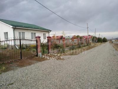 Продаю участок под строительство, 10 соток село Байтик Городок Давос.
