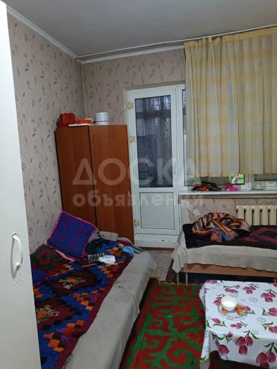 Продаю 1-комнатную квартиру, 33кв. м., этаж - 2/9,  Востоке 5 начало Чуй набережная .