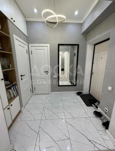 Продаю 2-комнатную квартиру, 66кв. м., этаж - 9/10,  ЖК «TWIN HOUSE».