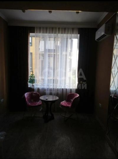 Продаю 3-комнатную квартиру, 105кв. м., этаж - 6/10, Исанова/Боконбаева.