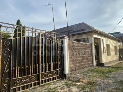 Продаю дом 4-ком. 75кв. м., этаж-1, 16-сот., стена кирпич, с. Военно-Антоновка.