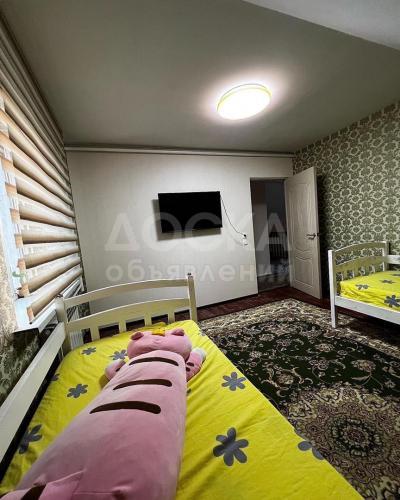 Продаю дом 4-ком. 150кв. м., этаж-2, 4-сот., стена кирпич, Рухий Мурас.