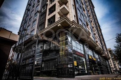 Продаю 2-комнатную квартиру, 81.9кв. м., этаж - 4/10, Токтогула-Исанова.