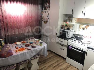 Продаю 1-комнатную квартиру, 38кв. м., этаж - 3/3, Арча-Бешик.