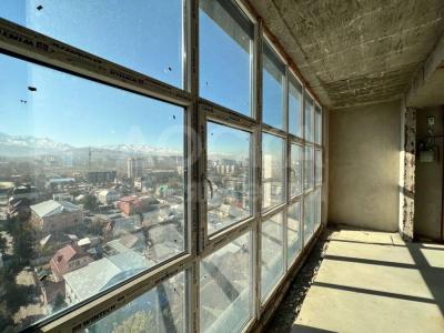 Продаю 3-комнатную квартиру, 141кв. м., этаж - 8/10, ахунбаева-токтоналиева .