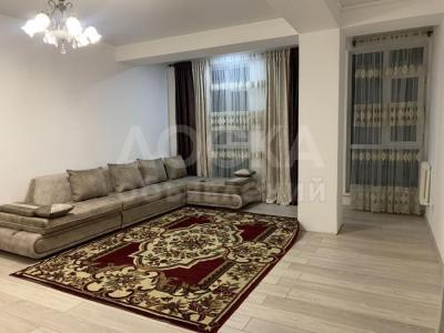 Продаю 2-комнатную квартиру, 78кв. м., этаж - 8/10, Боконбаева-Исанова.