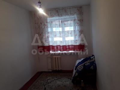 Продаю 1-комнатную квартиру, 9.2кв. м., этаж - 4/5, Ахунбаева/Малдыбаева.