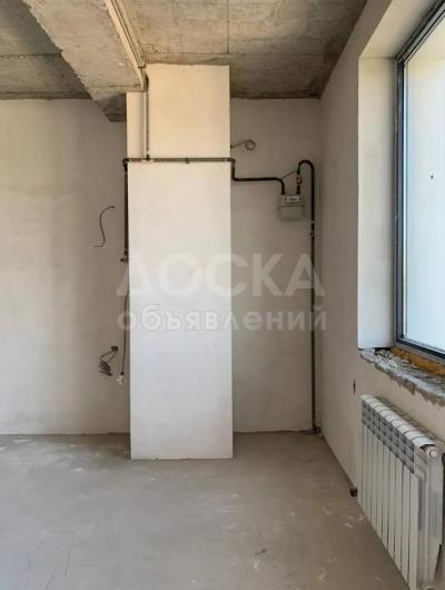 Продаю 5-комнатную квартиру, 122кв. м., этаж - 9/10, район тц Ала арча.