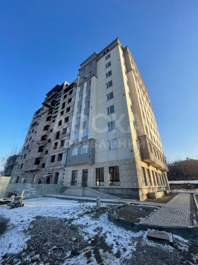 Продаю помещение свободного назначения 36.6кв. м., На первой линии проспект Жибек-Жолу/ Динары Асановой.