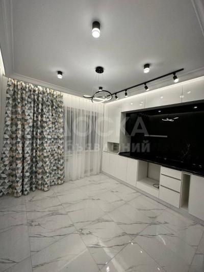 Продаю 3-комнатную квартиру, 98кв. м., этаж - 7/9,  Юж Магистраль Токтоналиева.