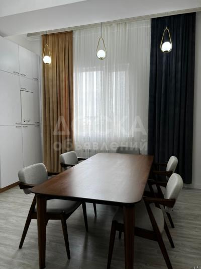 Продаю 3-комнатную квартиру, 103кв. м., этаж - 1/9, Магистраль\Алматинка.