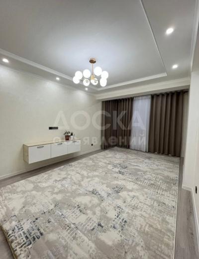 Продаю 2-комнатную квартиру, 66кв. м., этаж - 1/9, мкр джал.