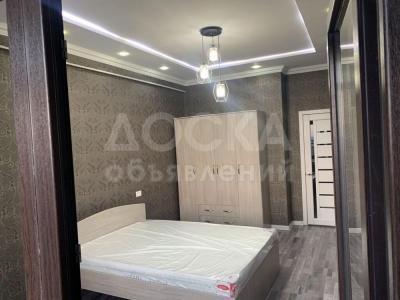 Продаю 2-комнатную квартиру, 75кв. м., этаж - 10/10, Боконбаева/Турусбекова.