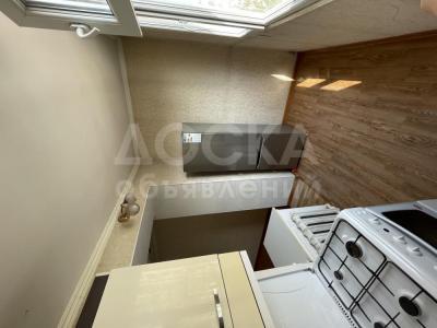 Продаю 3-комнатную квартиру, 70кв. м., этаж - 5/5, Срочно продаю 3х ком кв инд проект,70м2 хороший ремонт с мебелью.р-н Политех,Ахунбаева Джунусалиева.