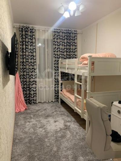 Продаю 3-комнатную квартиру, 90кв. м., этаж - 10/10, трц Караван.