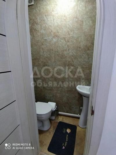 Продаю 2-комнатную квартиру, 64кв. м., этаж - 10/10, Калык Акиева/Абдымомунова (Академия Наук).