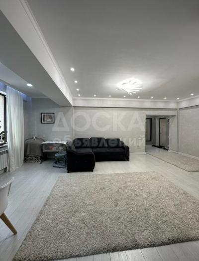 Продаю 2-комнатную квартиру, 66кв. м., этаж - 9/10, Фрунзе\Тоголок Молдо.