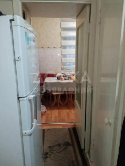 Продаю 1-комнатную квартиру, 34кв. м., этаж - 1/5, мкр Восток 5..
