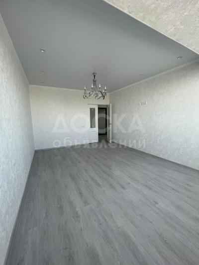 Продаю 2-комнатную квартиру, 70кв. м., этаж - 9/9, Магистраль\Алматинка.