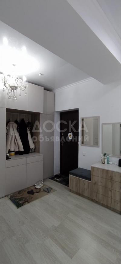 Продаю 2-комнатную квартиру, 56кв. м., этаж - 6/10,  Юж Магистраль\  Бакаева.