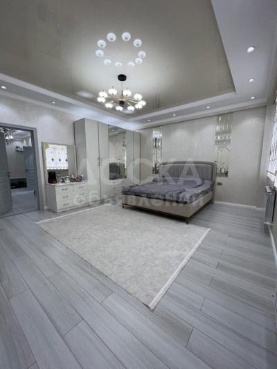 Продаю 4-комнатную квартиру, 116кв. м., этаж - 4/10, мкр Кок Жар.