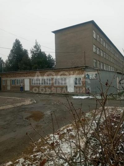 Продаю производственное помещение 1500кв. м., г.Ош.