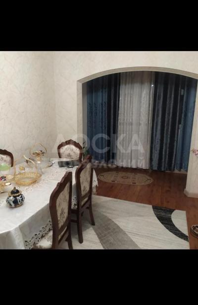 Продаю 2-комнатную квартиру, 67кв. м., этаж - 5/9, улан-2.