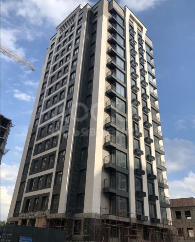 Продаю 1-комнатную квартиру, 59кв. м., этаж - 10/10,  Юж Магистраль\ Советская.