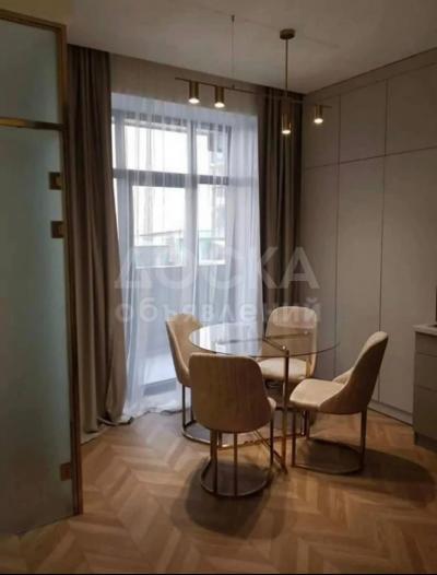 Продаю 2-комнатную квартиру, 55кв. м., этаж - 2/10, 12мкр.