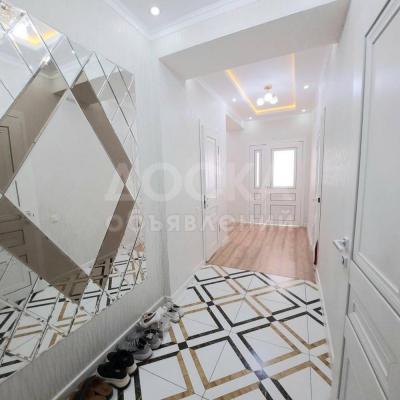 Продаю 3-комнатную квартиру, 110кв. м., этаж - 10/10, Восток-5.