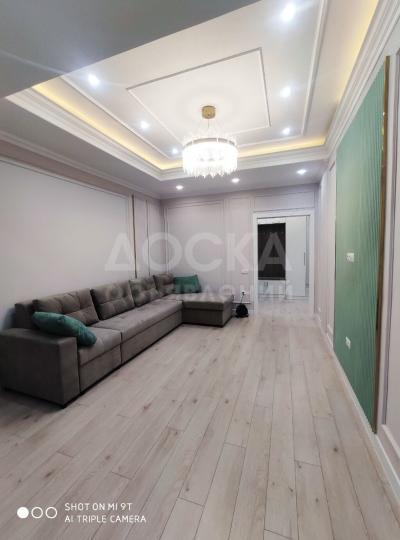 Продаю 1-комнатную квартиру, 46кв. м., этаж - 10/10, Баха\Гагарина.