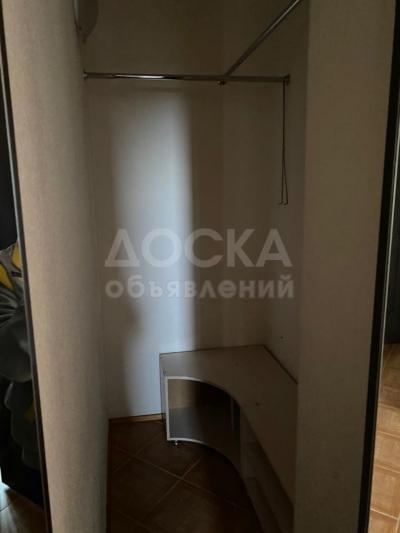 Продаю 3-комнатную квартиру, 110кв. м., этаж - 8/10, Эркиндик.