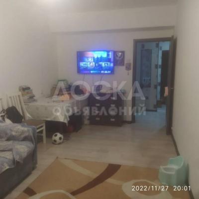 Продаю 2-комнатную квартиру, 50кв. м., этаж - 6/9, Ахунбаева.