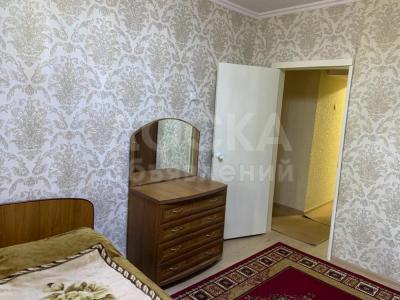 Продаю 3-комнатную квартиру, 70кв. м., этаж - 2/9, пр-т Манас 41.