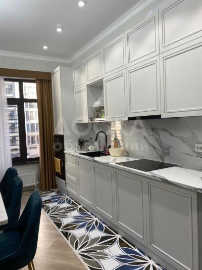 Продаю 3-комнатную квартиру, 103кв. м., этаж - 3/10,  Юж Магистраль\ Сухэ Батора.