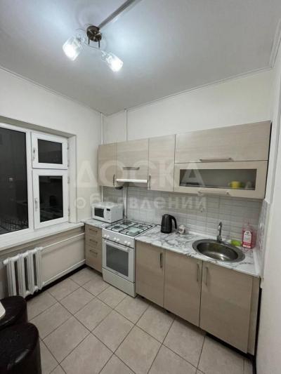 Продаю 2-комнатную квартиру, 48кв. м., этаж - 4/5, восток 5.