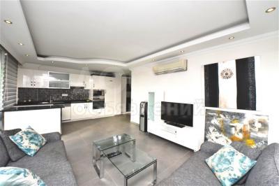 Продаю 2-комнатную квартиру, 110кв. м., этаж - 3/4, Аланья,Турция.