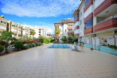 Продаю 2-комнатную квартиру, 60кв. м., этаж - 2/4, Аланья,Турция.