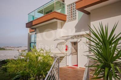 Продаю 4-комнатную квартиру, 190кв. м., этаж - 3/5, Аланья, Турция.