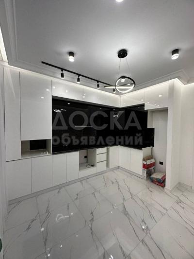 Продаю 3-комнатную квартиру, 98кв. м., этаж - 7/9,  Юж Магистраль Токтоналиева.