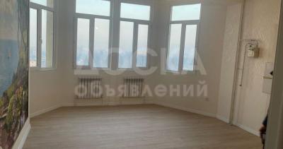 Продаю 3-комнатную квартиру, 141кв. м., этаж - 8/10, Азия Молл 120000$(торг после осмотра).