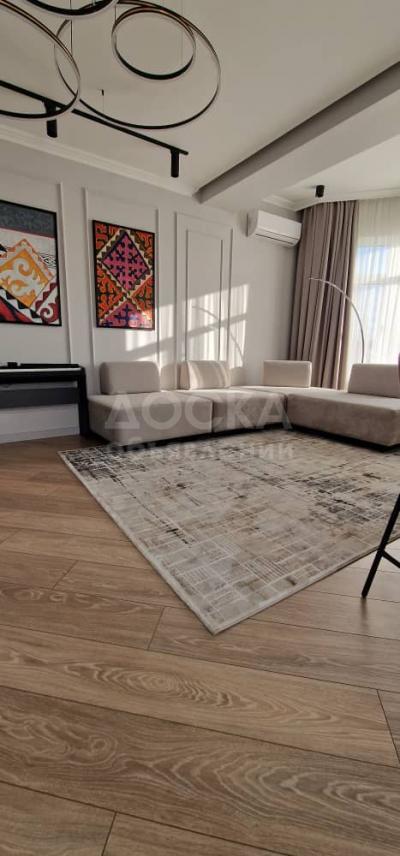 Продаю 4-комнатную квартиру, 108кв. м., этаж - 4/9, Боконбаева/К.Акиева 157000$(торг после осмотра).