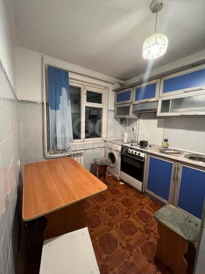 Продаю 3-комнатную квартиру, 58кв. м., этаж - 3/4, 8 мкр.