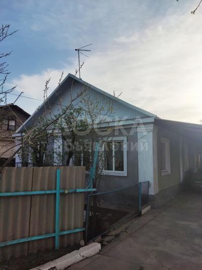 Продаю дом 3-ком. 80кв. м., этаж-1, 6.6-сот., стена кирпич, пер.Белоозерский 27а.