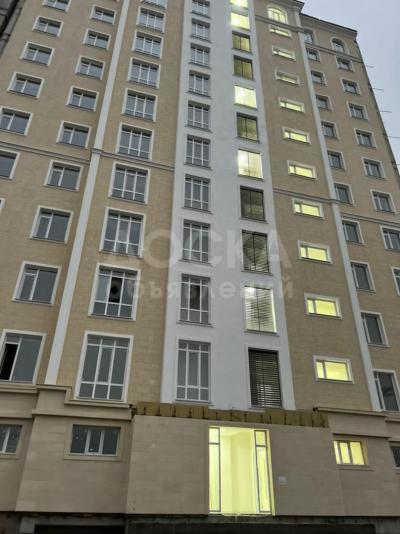 Продаю 2-комнатную квартиру, 63кв. м., этаж - 7/9,  Юж Магистраль\ Куттубаева.