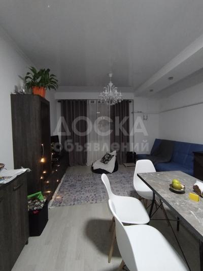 Продаю 2-комнатную квартиру, 56кв. м., этаж - 6/9, Юж Магистраль\Бакаева.