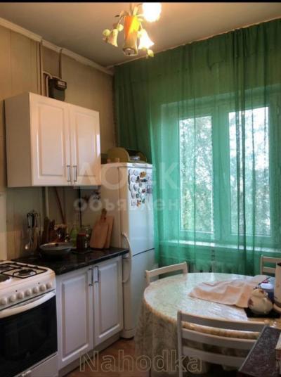 Продаю 3-комнатную квартиру, 62кв. м., этаж - 3/5, мкр. Аламедин-1 (Акимиат).