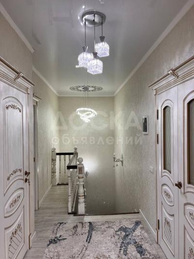 Продаю дом 4-ком. 125кв. м., этаж-2, 5-сот., стена кирпич, Ж/М Ынтымак.